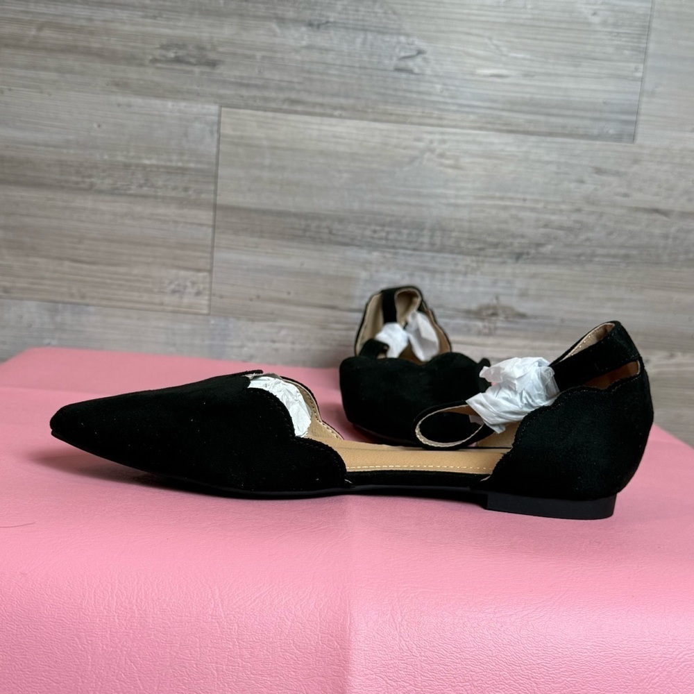 Journee Collection Womens Lana Buckle
Pointed Toe Ballet Flats - Picture 3 of 6